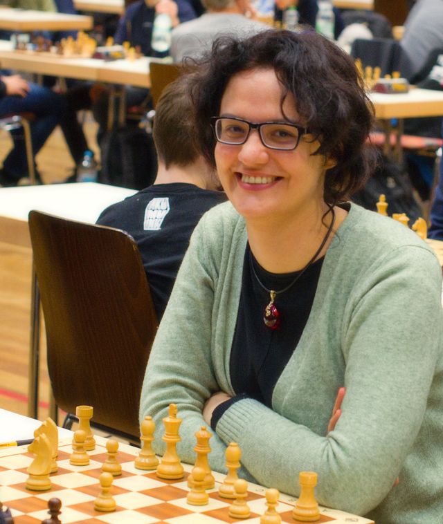 por/0024.jpg<br>TlnNr: 24<br>Name: Dolzhykova,Kateryna