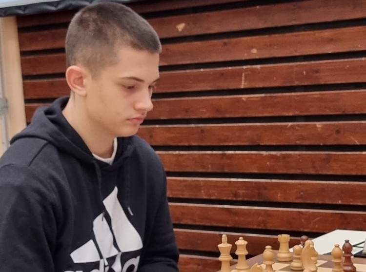 por/0121.jpg<br>TlnNr: 121<br>Name: Lenz,Joshua